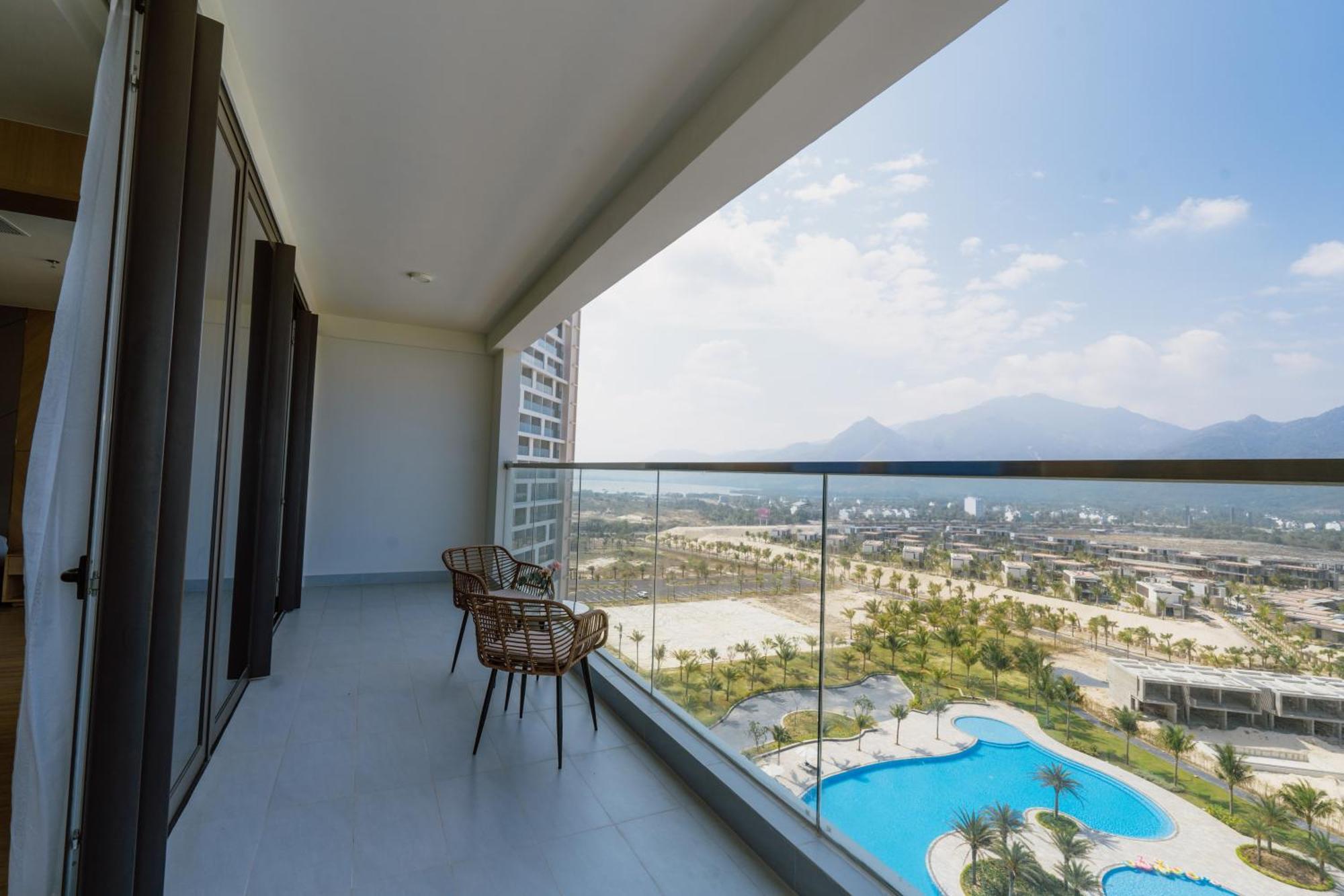 Aquamarine Beachfront Resort & Spa Cam Ranh Dış mekan fotoğraf