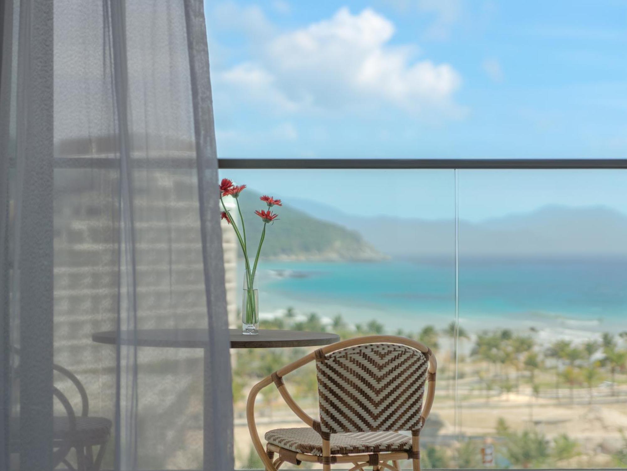 Aquamarine Beachfront Resort & Spa Cam Ranh Dış mekan fotoğraf