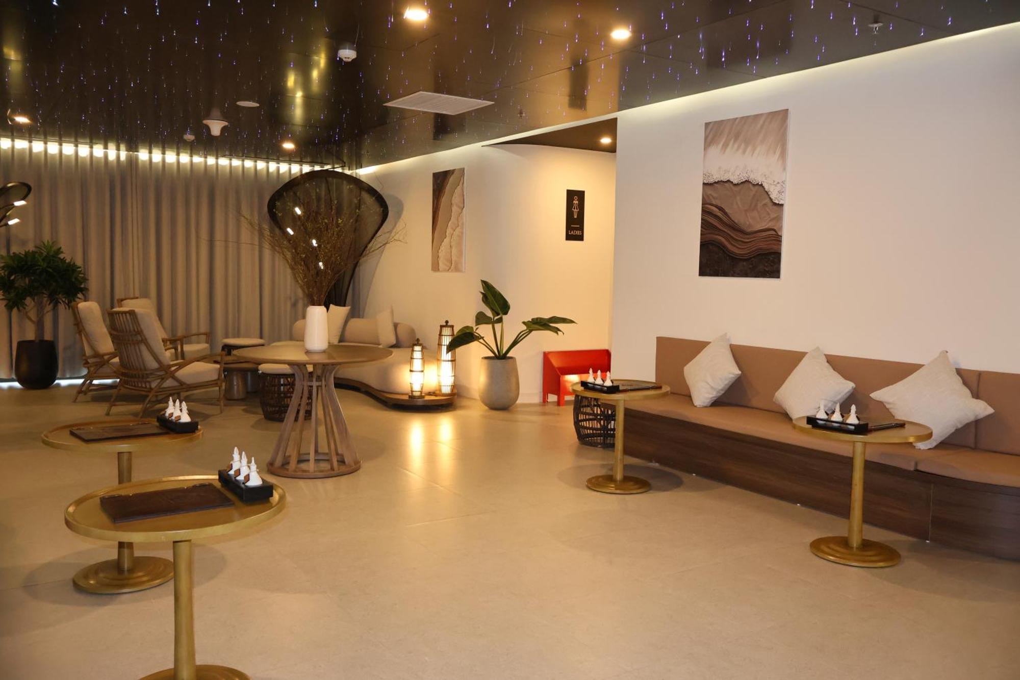 Aquamarine Beachfront Resort & Spa Cam Ranh Dış mekan fotoğraf